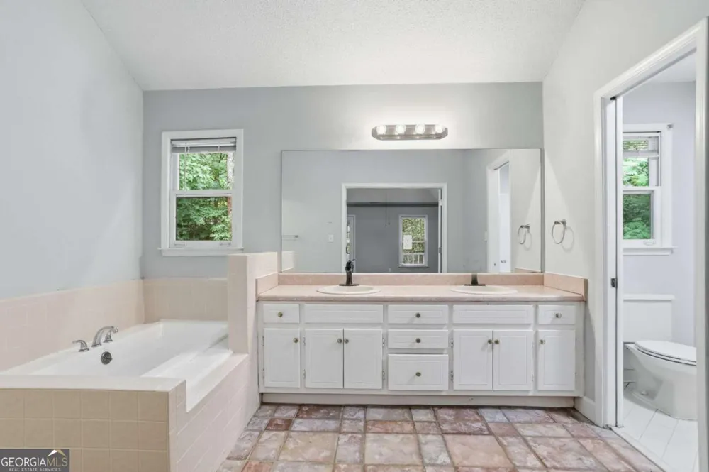 104 Ashland TRL Tyrone, GA 30290