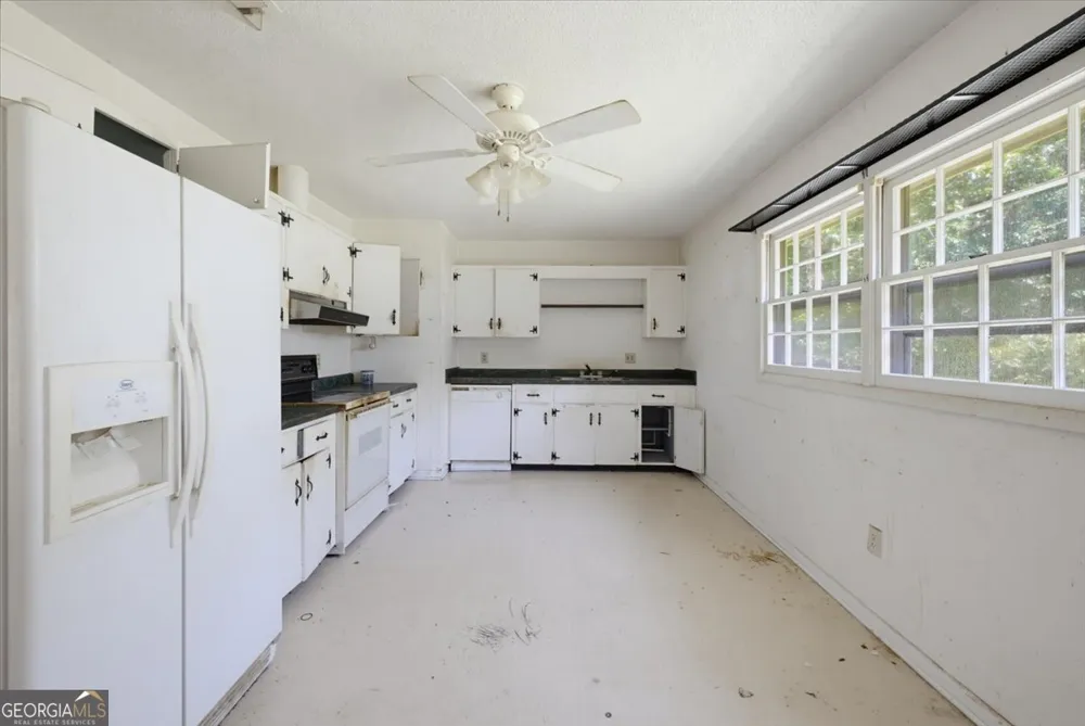 62 Cotton RD Winterville, GA 30683