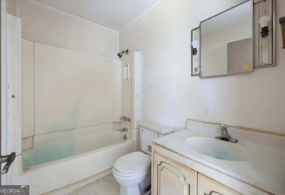 62 Cotton RD Winterville, GA 30683