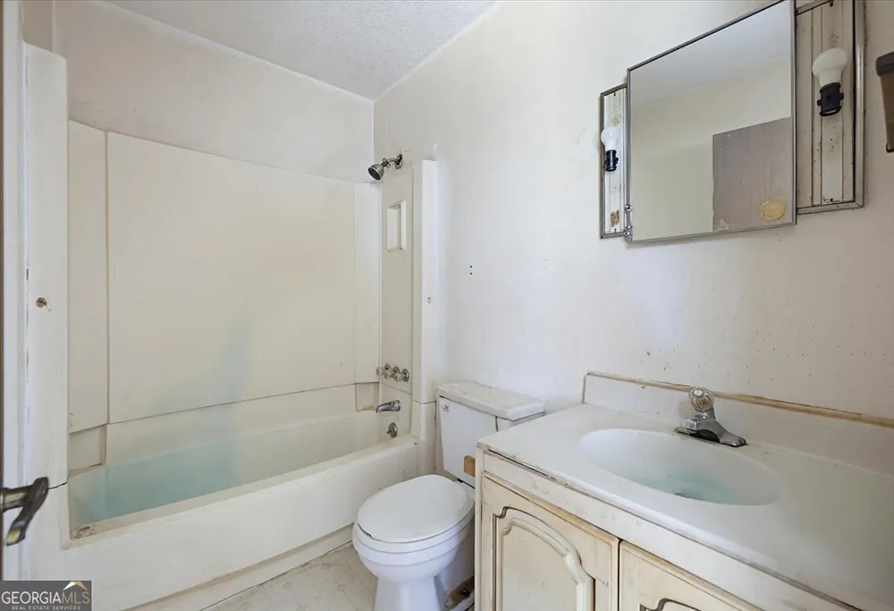 62 Cotton RD Winterville, GA 30683