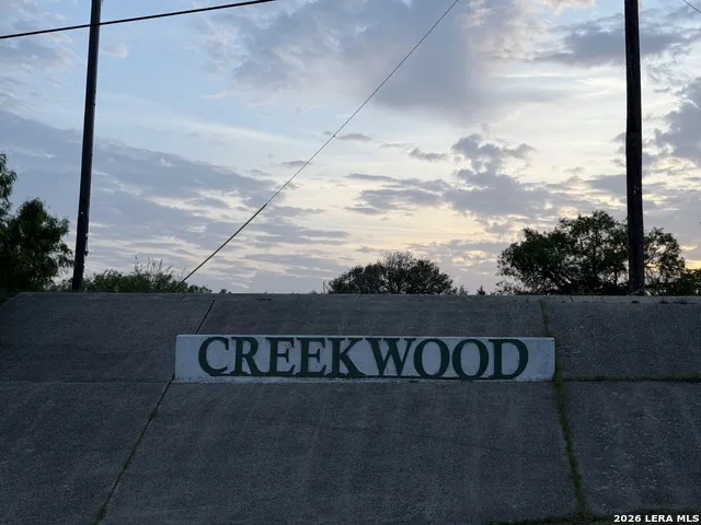459 County Road Hondo, TX 78861