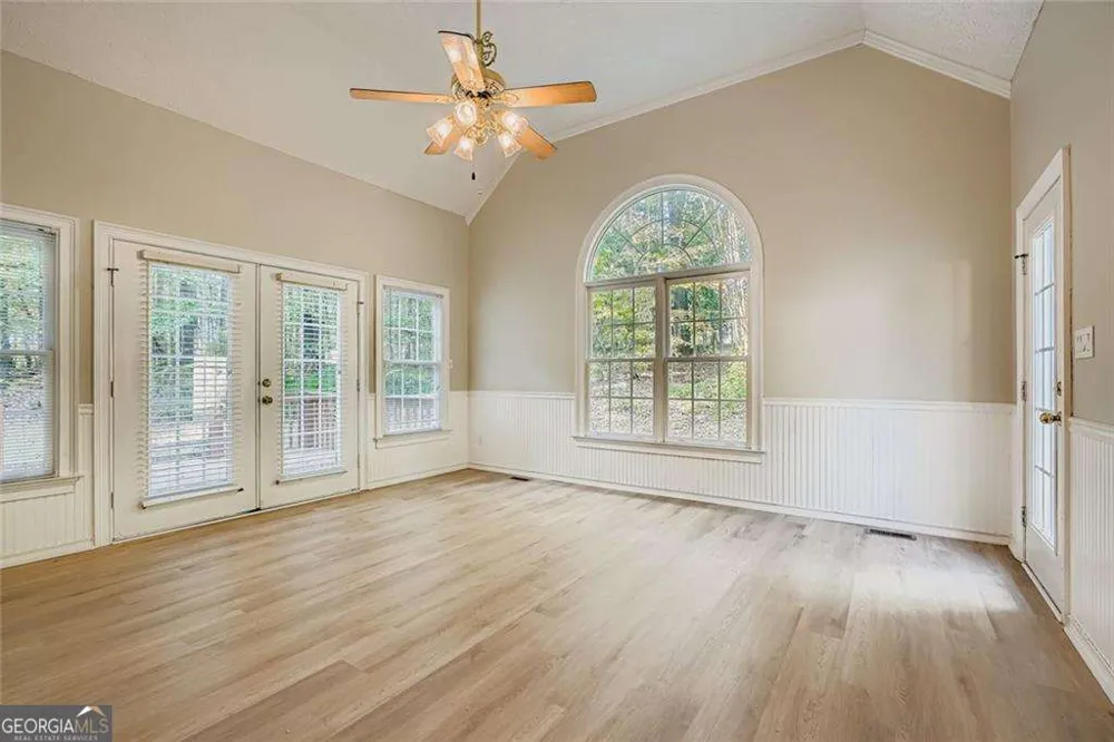 100 Hamilton Glen CT Fayetteville, GA 30215