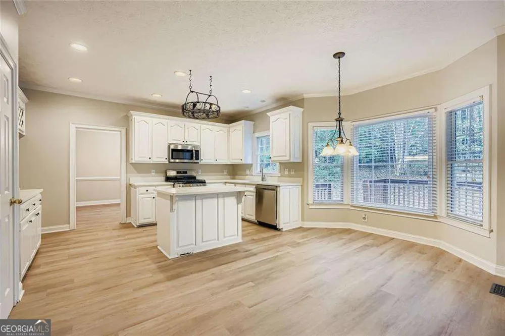 100 Hamilton Glen CT Fayetteville, GA 30215