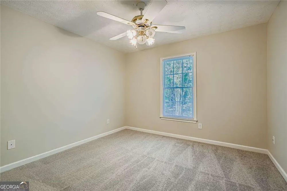 100 Hamilton Glen CT Fayetteville, GA 30215