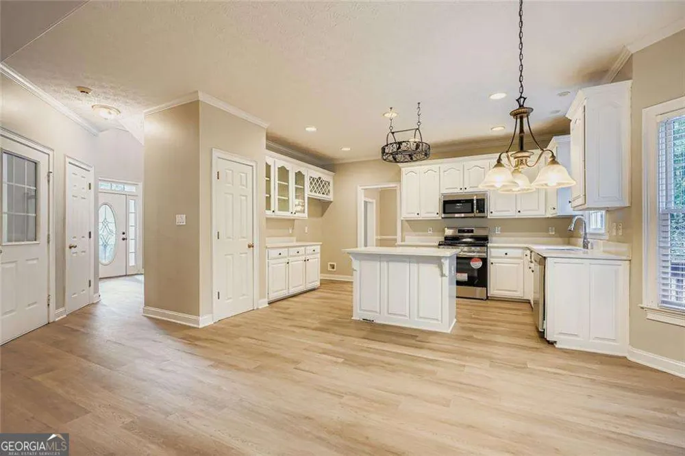 100 Hamilton Glen CT Fayetteville, GA 30215