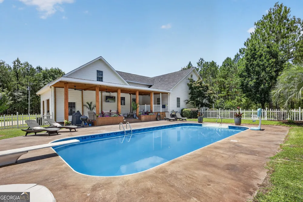 300 Johnson DR Sylvania, GA 30467