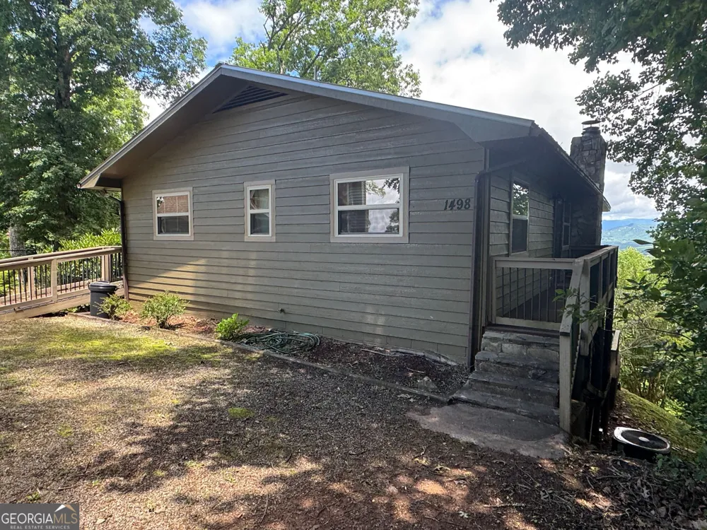 1498 Harris Ridge RD Young Harris, GA 30582