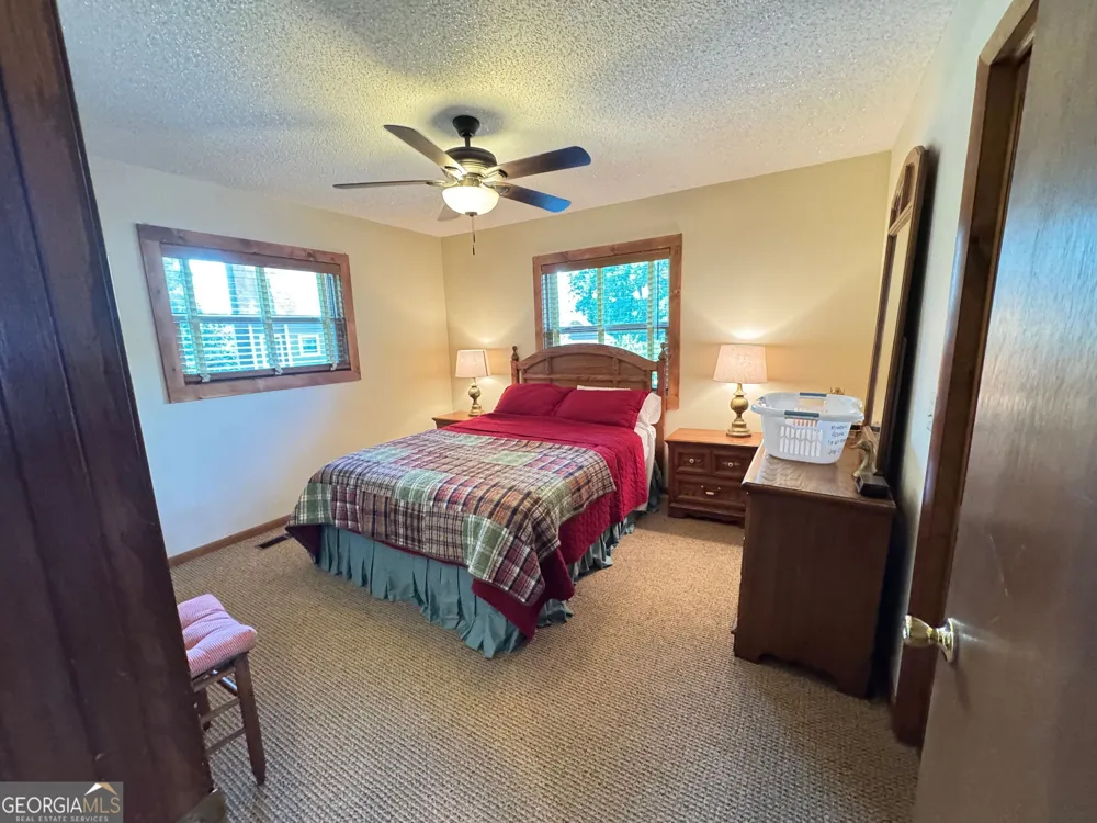 1498 Harris Ridge RD Young Harris, GA 30582