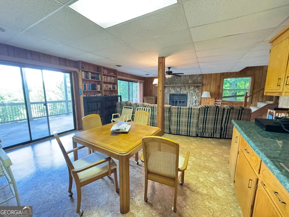 1498 Harris Ridge RD Young Harris, GA 30582