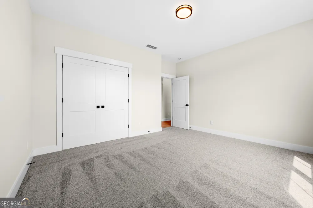 28 South Pointe DR Hartwell, GA 30643