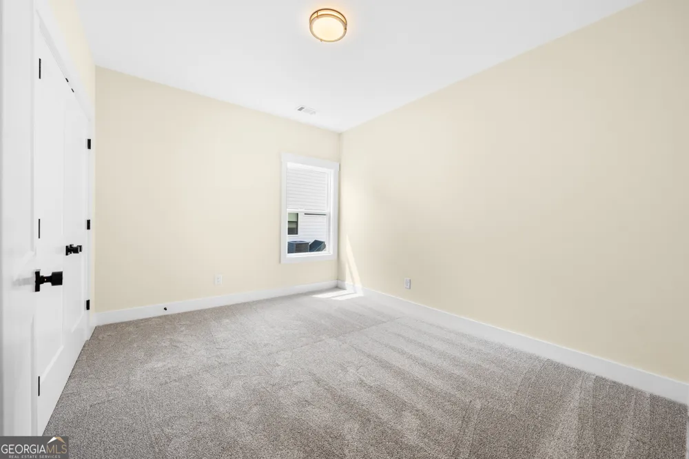 28 South Pointe DR Hartwell, GA 30643