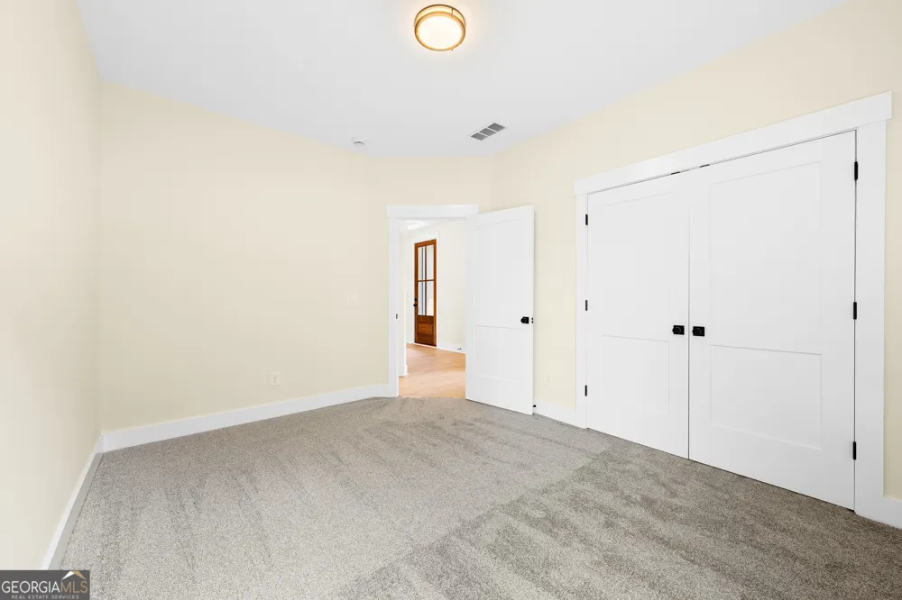 28 South Pointe DR Hartwell, GA 30643