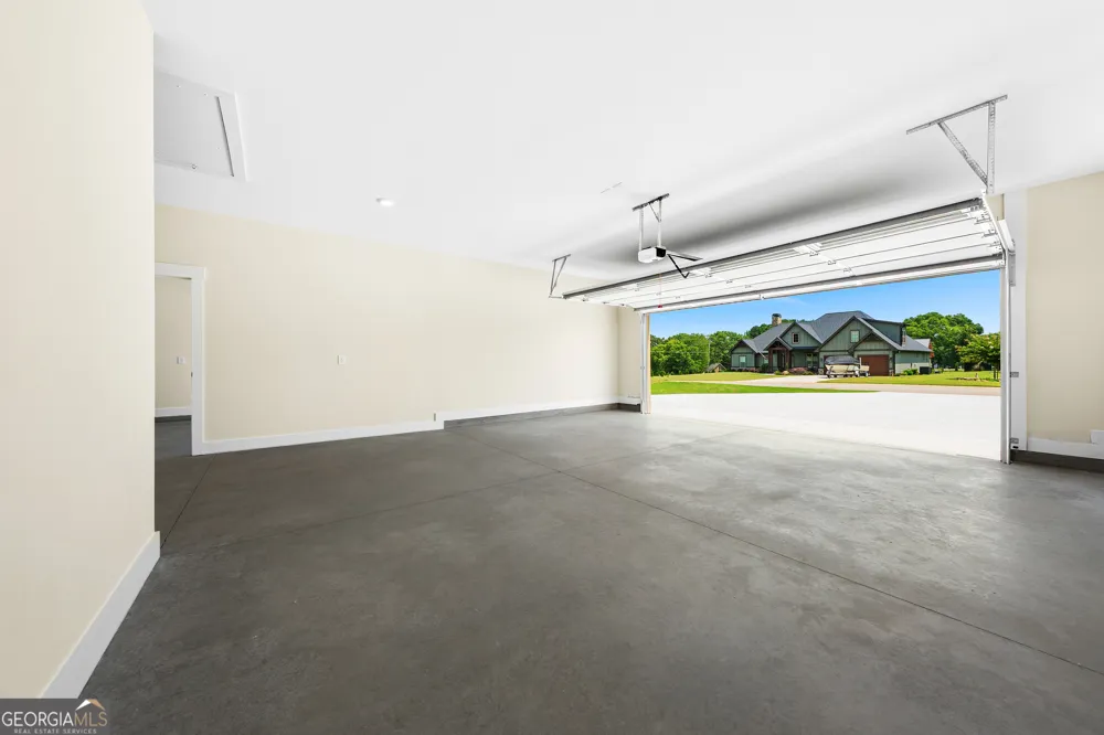 28 South Pointe DR Hartwell, GA 30643