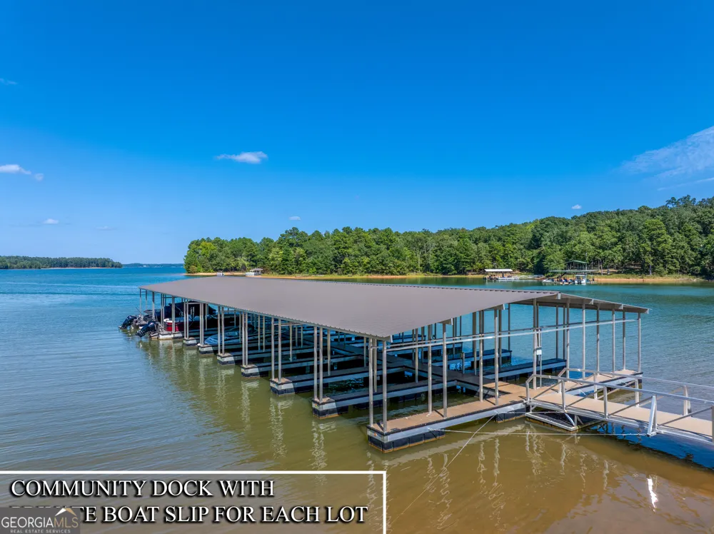 28 South Pointe DR Hartwell, GA 30643