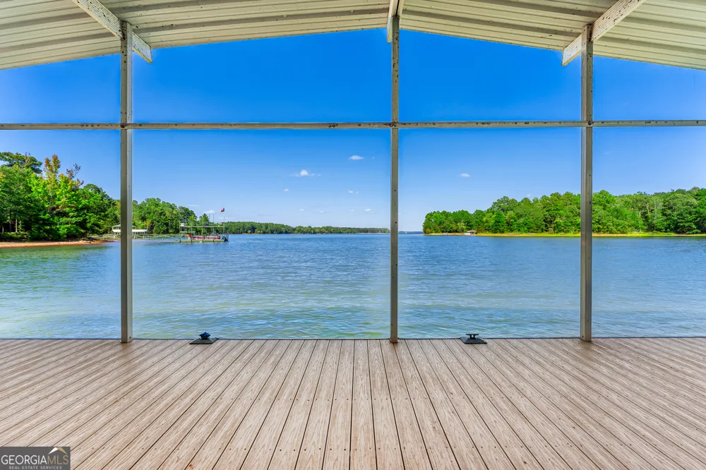 28 South Pointe DR Hartwell, GA 30643