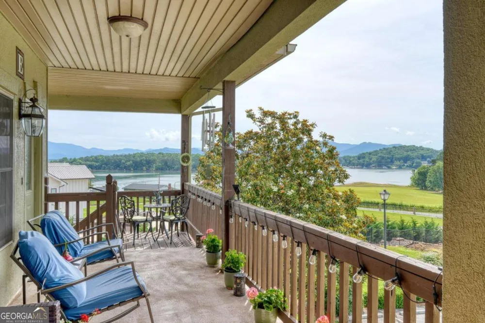 1729 Watercrest WAY Young Harris, GA 30582