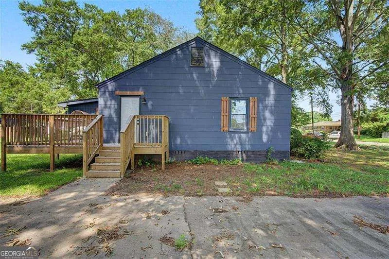 107 W Fairmount AVE Cedartown, GA 30125