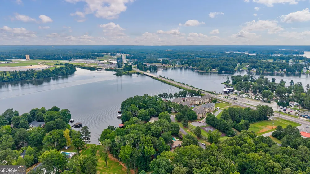 115 Admiralty WAY NW Milledgeville, GA 31061