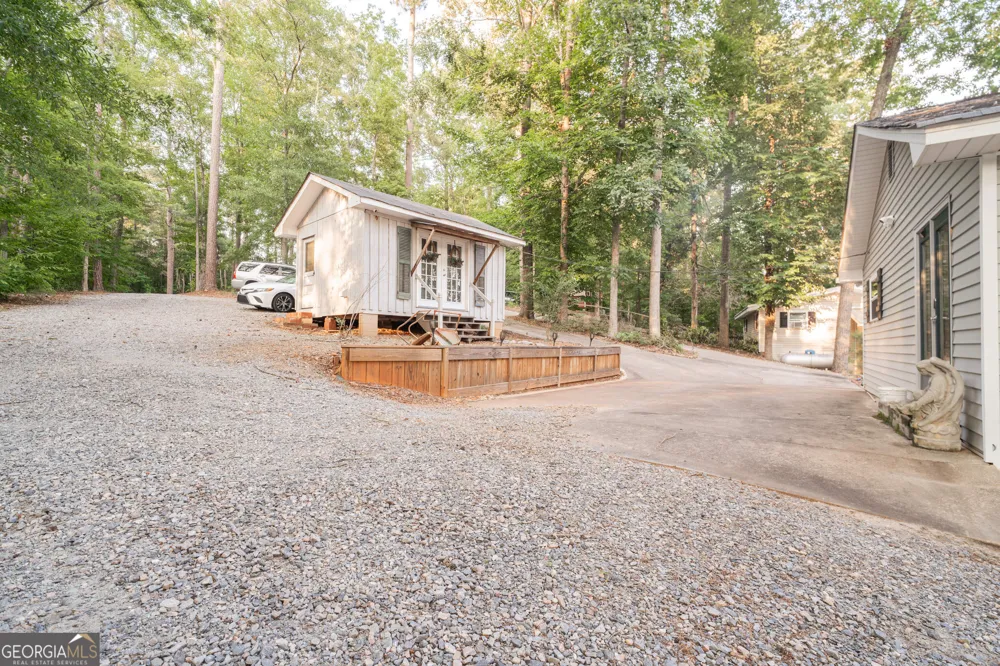 301 Thomas DR Eatonton, GA 31024