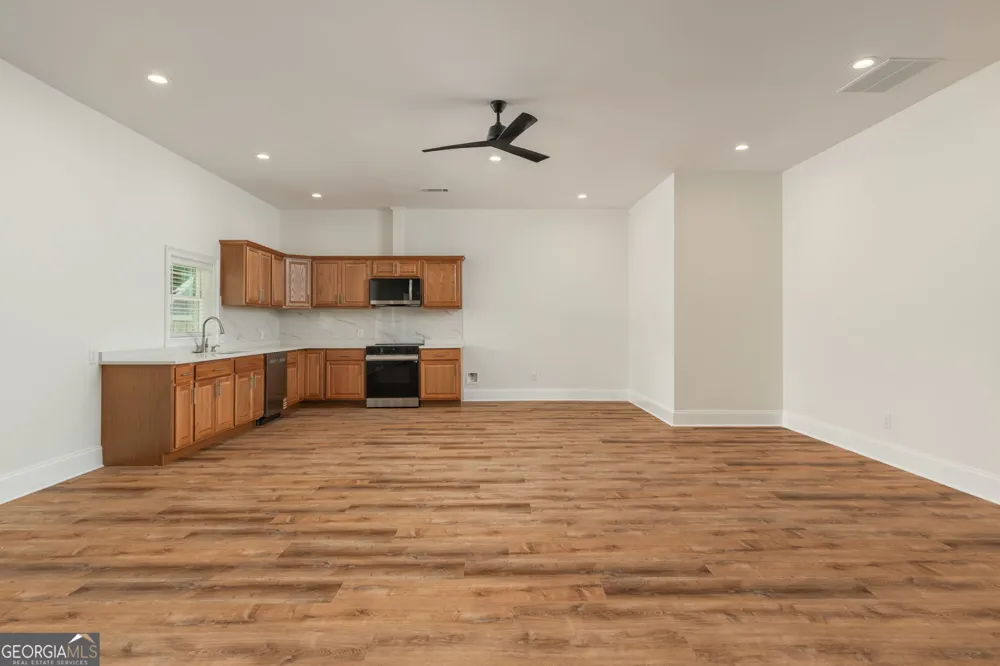 203 Highland Park DR Bonaire, GA 31005