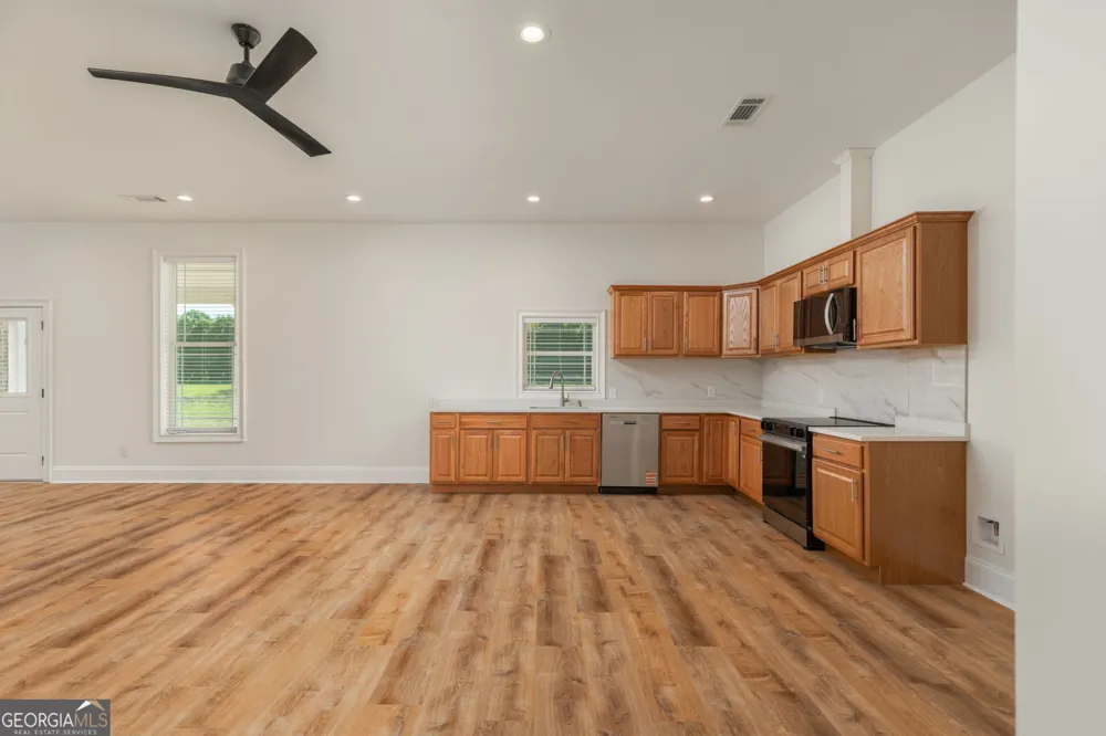 203 Highland Park DR Bonaire, GA 31005