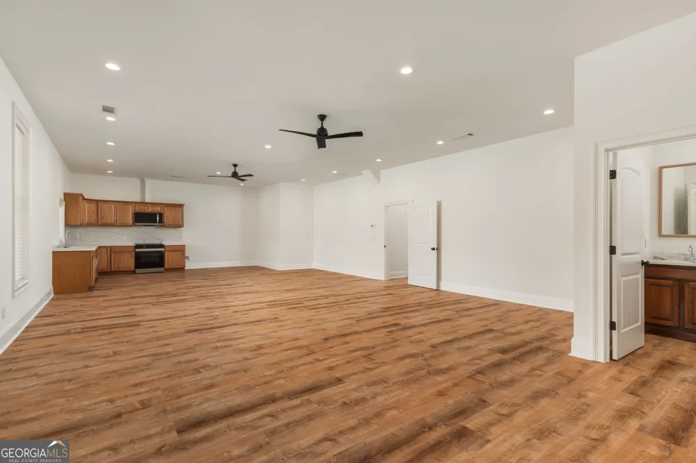 203 Highland Park DR Bonaire, GA 31005