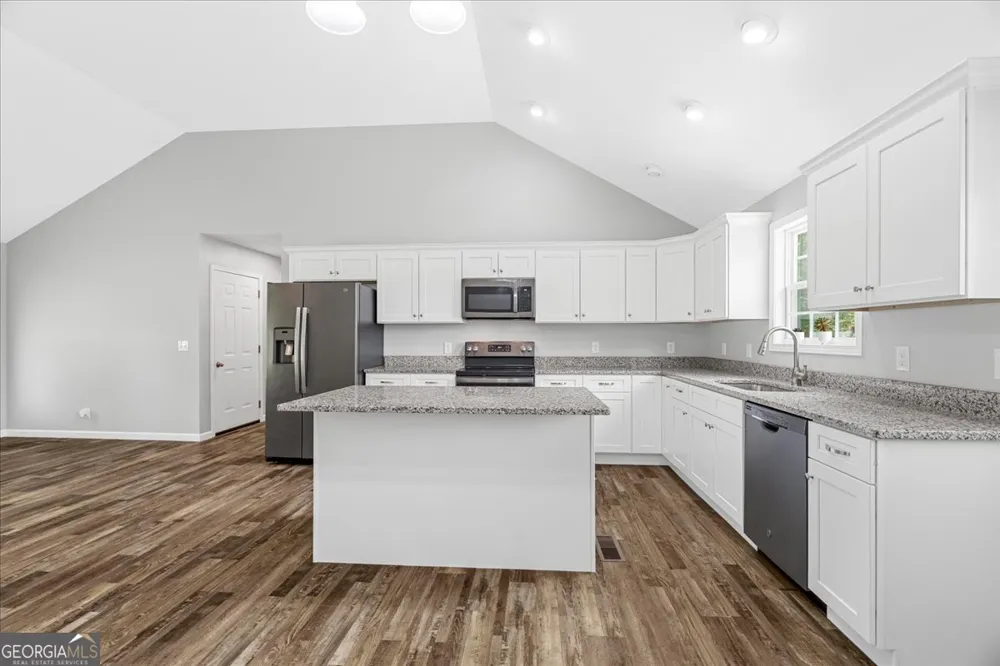 2936 Rebecca CIR Rocky Face, GA 30740