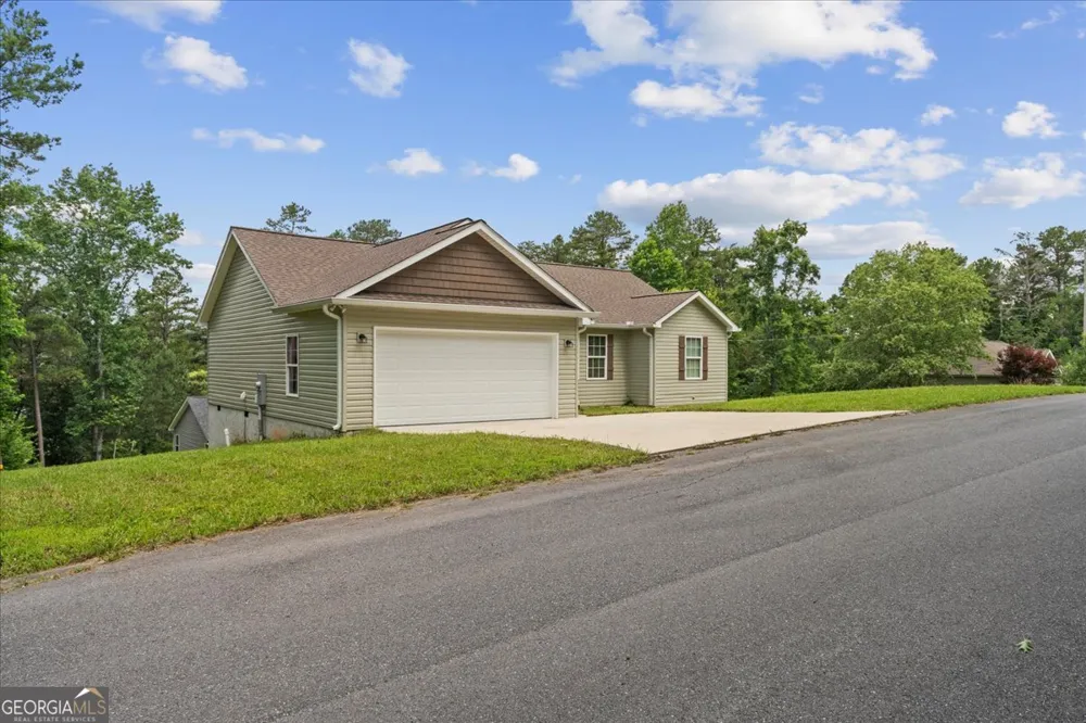 2936 Rebecca CIR Rocky Face, GA 30740