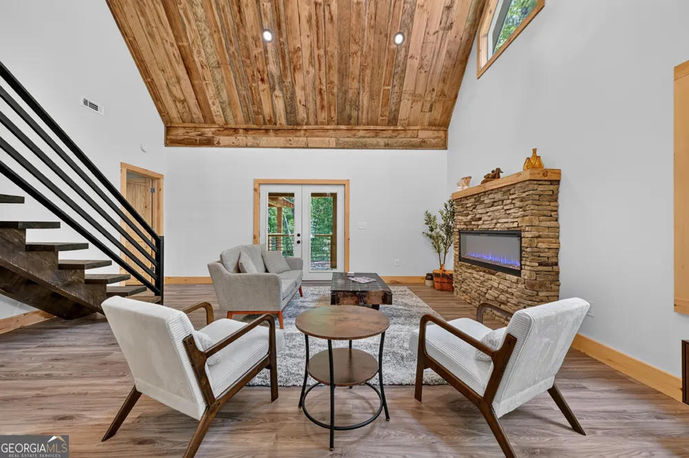 646 High Country CIR Morganton, GA 30560
