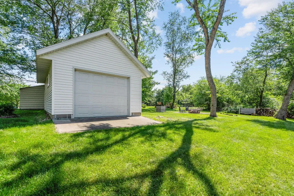 40744 Fenian Way North Branch, MN 55056