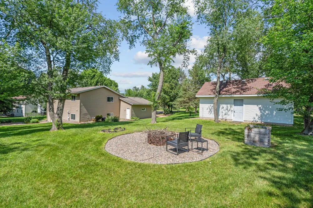 40744 Fenian Way North Branch, MN 55056