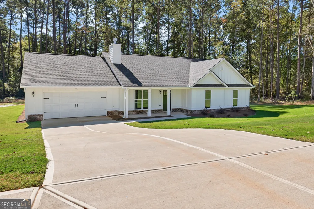 416 Seashell CT Statham, GA 30666