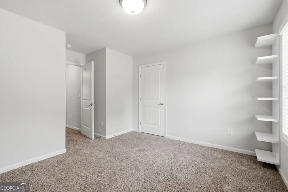 6464 Crosscreek LN Flowery Branch, GA 30542