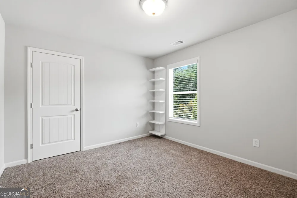 6464 Crosscreek LN Flowery Branch, GA 30542