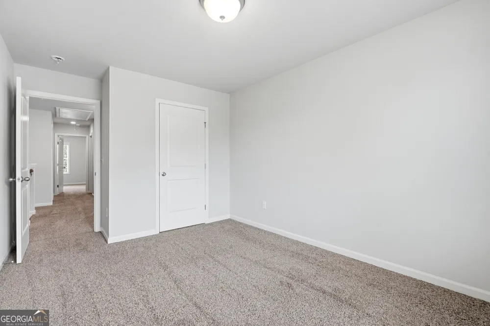 6464 Crosscreek LN Flowery Branch, GA 30542