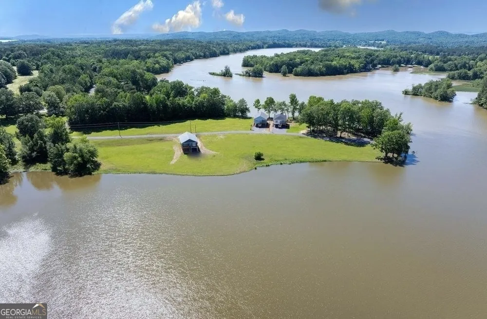 60 County Road 1057 Cedar Bluff, AL 35959
