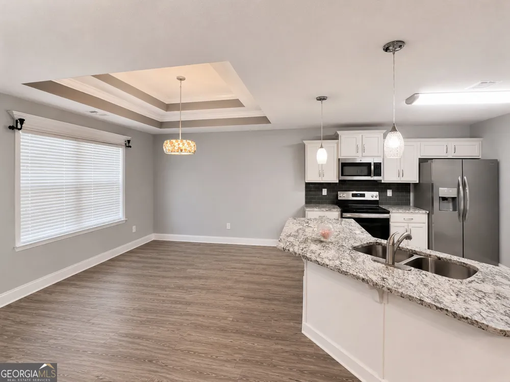 308 Lamplight DR Byron, GA 31008