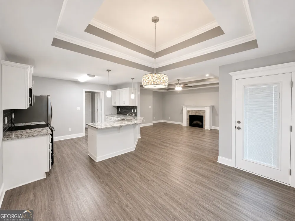 308 Lamplight DR Byron, GA 31008