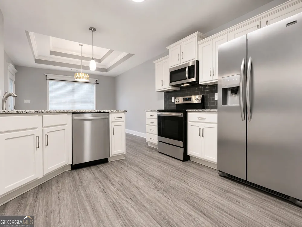 308 Lamplight DR Byron, GA 31008