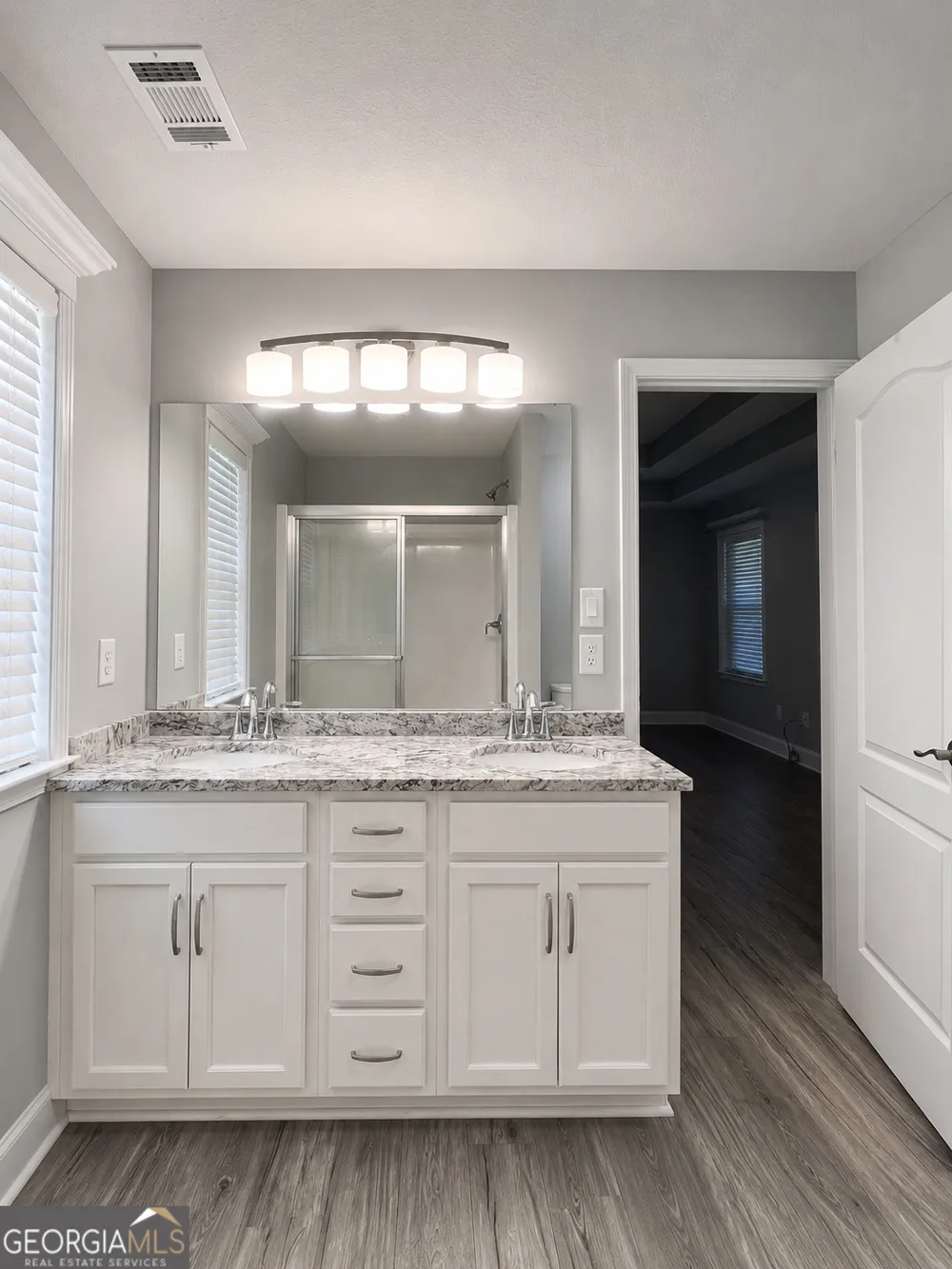 308 Lamplight DR Byron, GA 31008