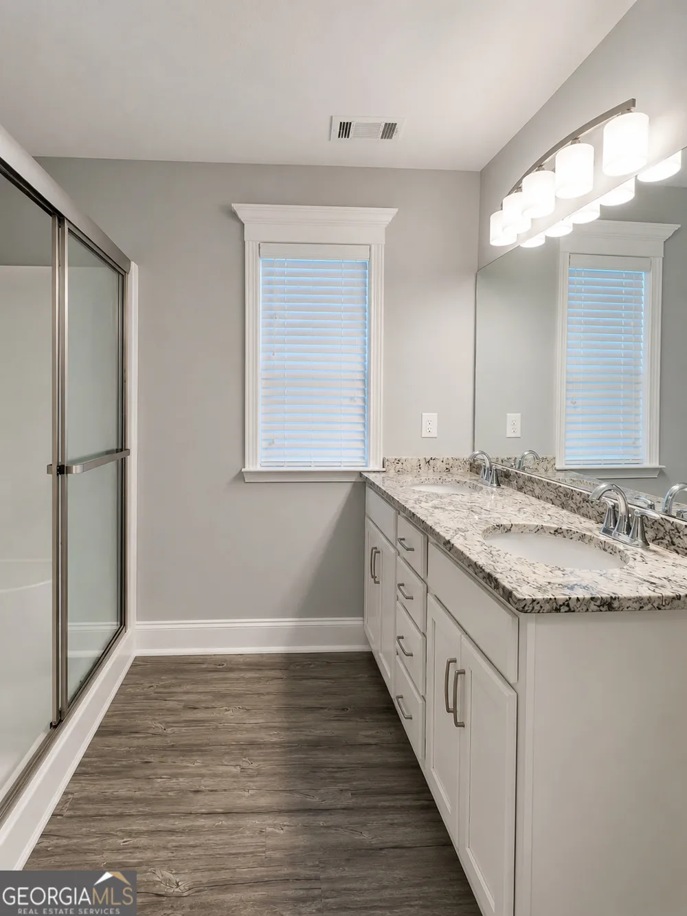 308 Lamplight DR Byron, GA 31008