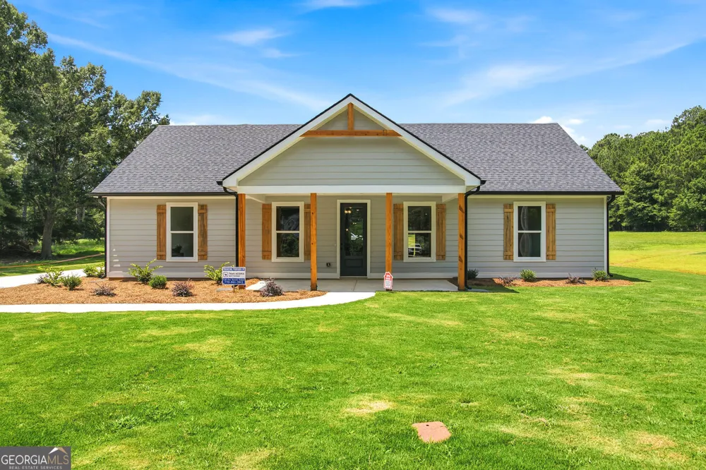 160 Loyd RD Mansfield, GA 30055