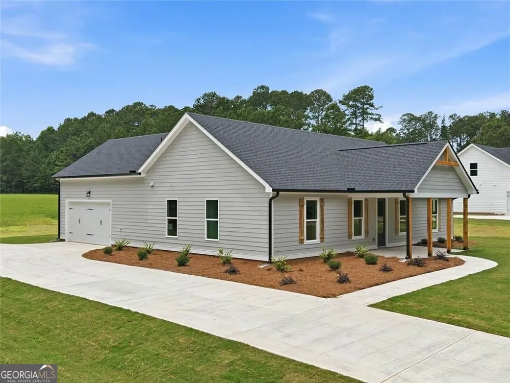 160 Loyd RD Mansfield, GA 30055