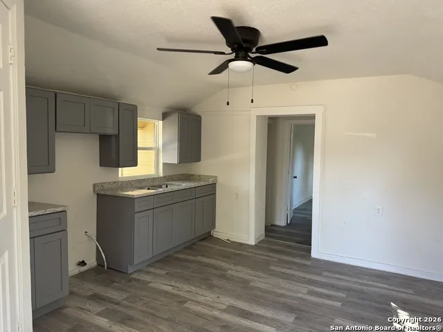 419 Peabody Unit 2 San Antonio, TX 78211