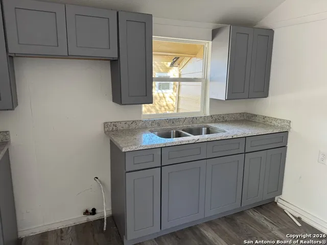 419 Peabody Unit 2 San Antonio, TX 78211