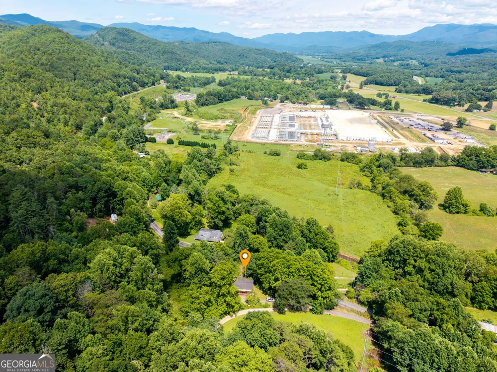 501 Hyatt Creek RD Marble, NC 28905