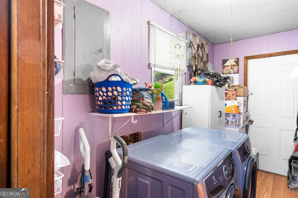 501 Hyatt Creek RD Marble, NC 28905