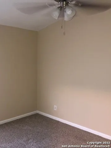 550 DUKEWAY Unit 2 Universal City, TX 78148