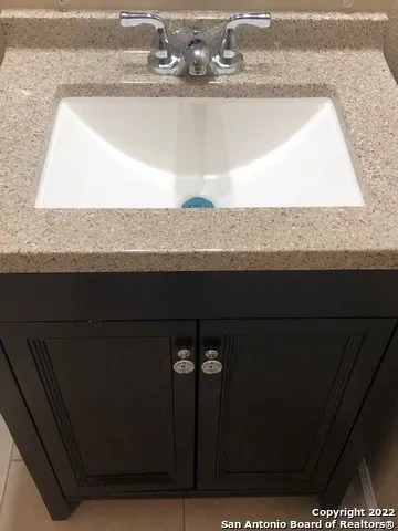 550 DUKEWAY Unit 2 Universal City, TX 78148