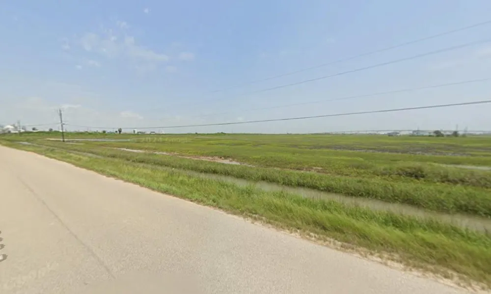 229 Thunder Road Surfside Beach, TX 77541